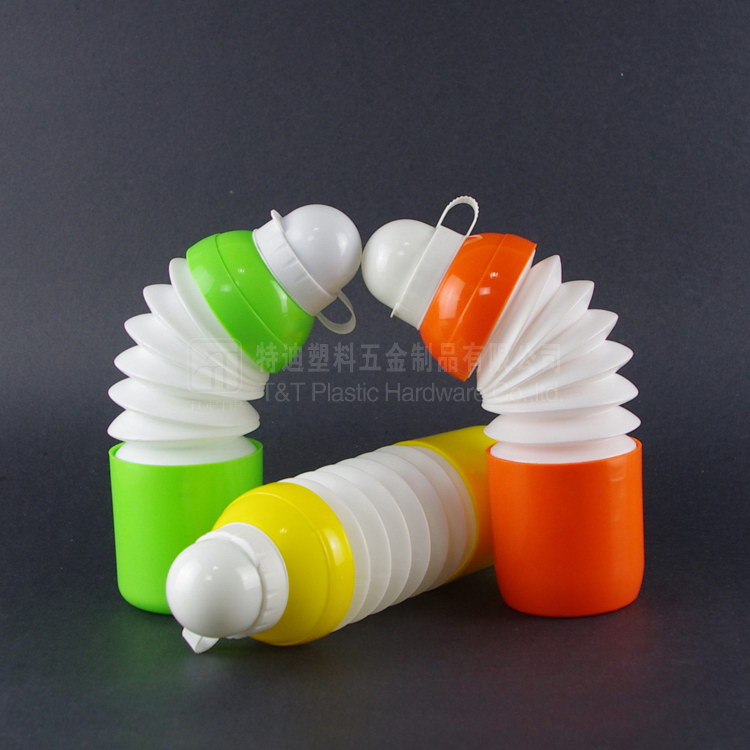 新款伸縮運(yùn)動水壺便攜式旅行防漏水壺pe瓶550ml